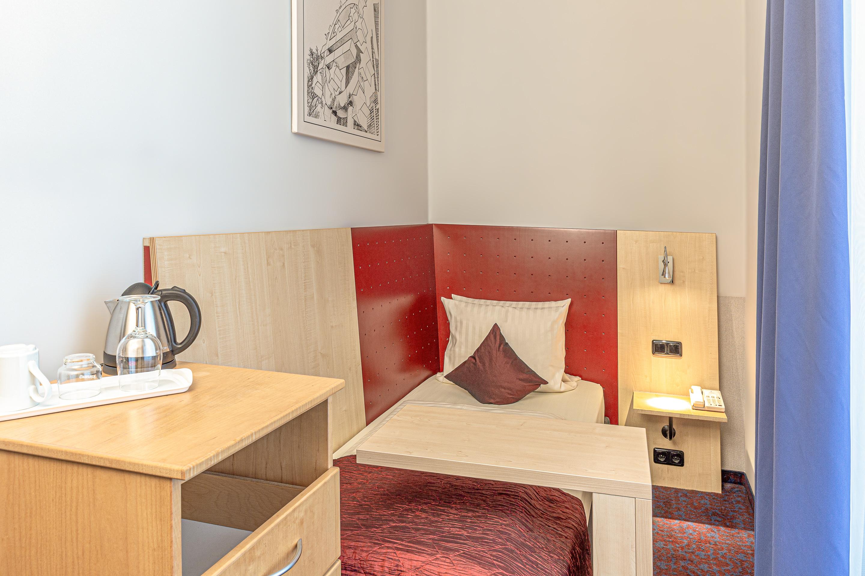 Ramada By Wyndham Frankfurt City Centre Frankfurt am Main Ngoại thất bức ảnh