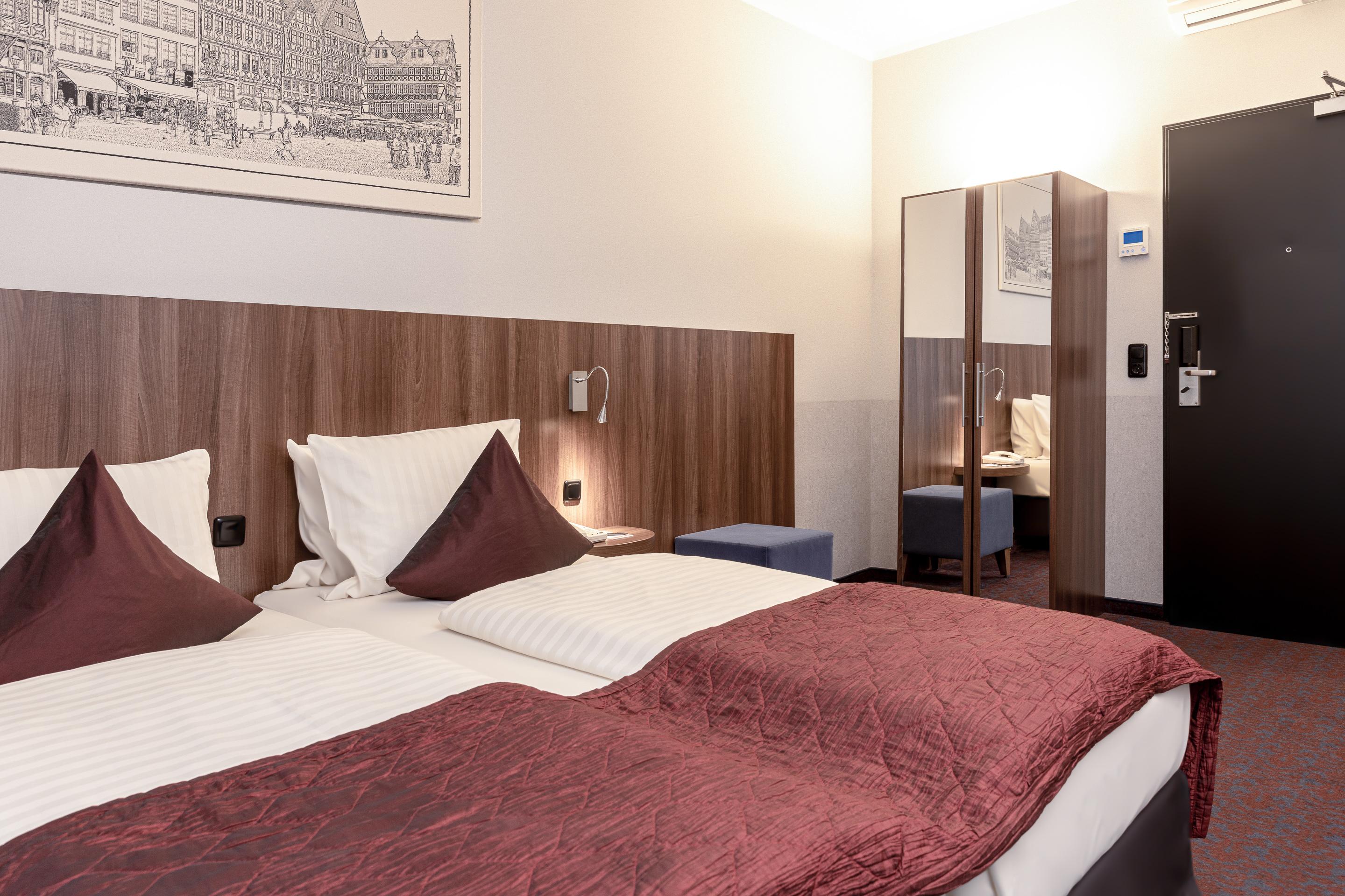 Ramada By Wyndham Frankfurt City Centre Frankfurt am Main Ngoại thất bức ảnh