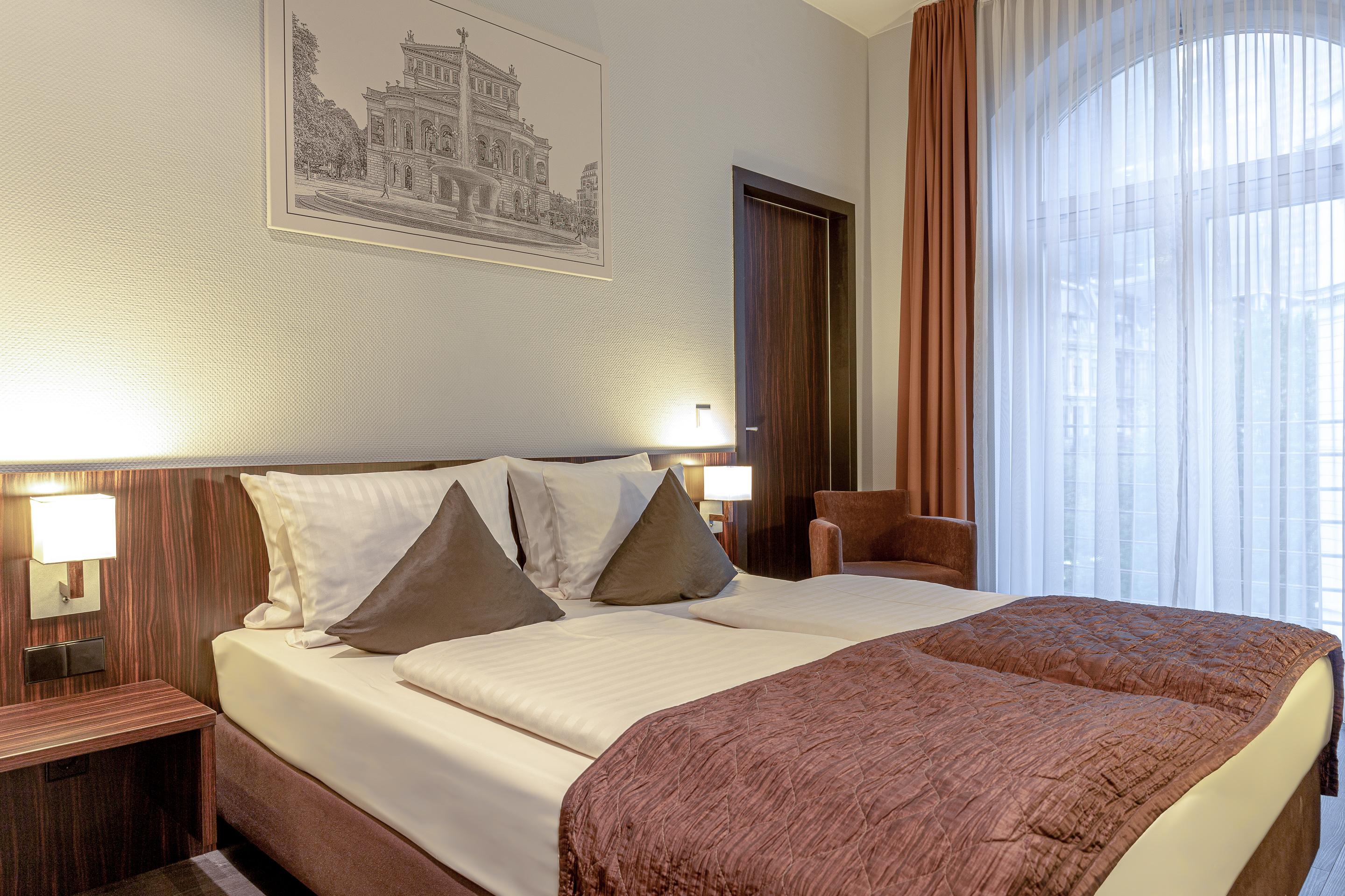 Ramada By Wyndham Frankfurt City Centre Frankfurt am Main Ngoại thất bức ảnh