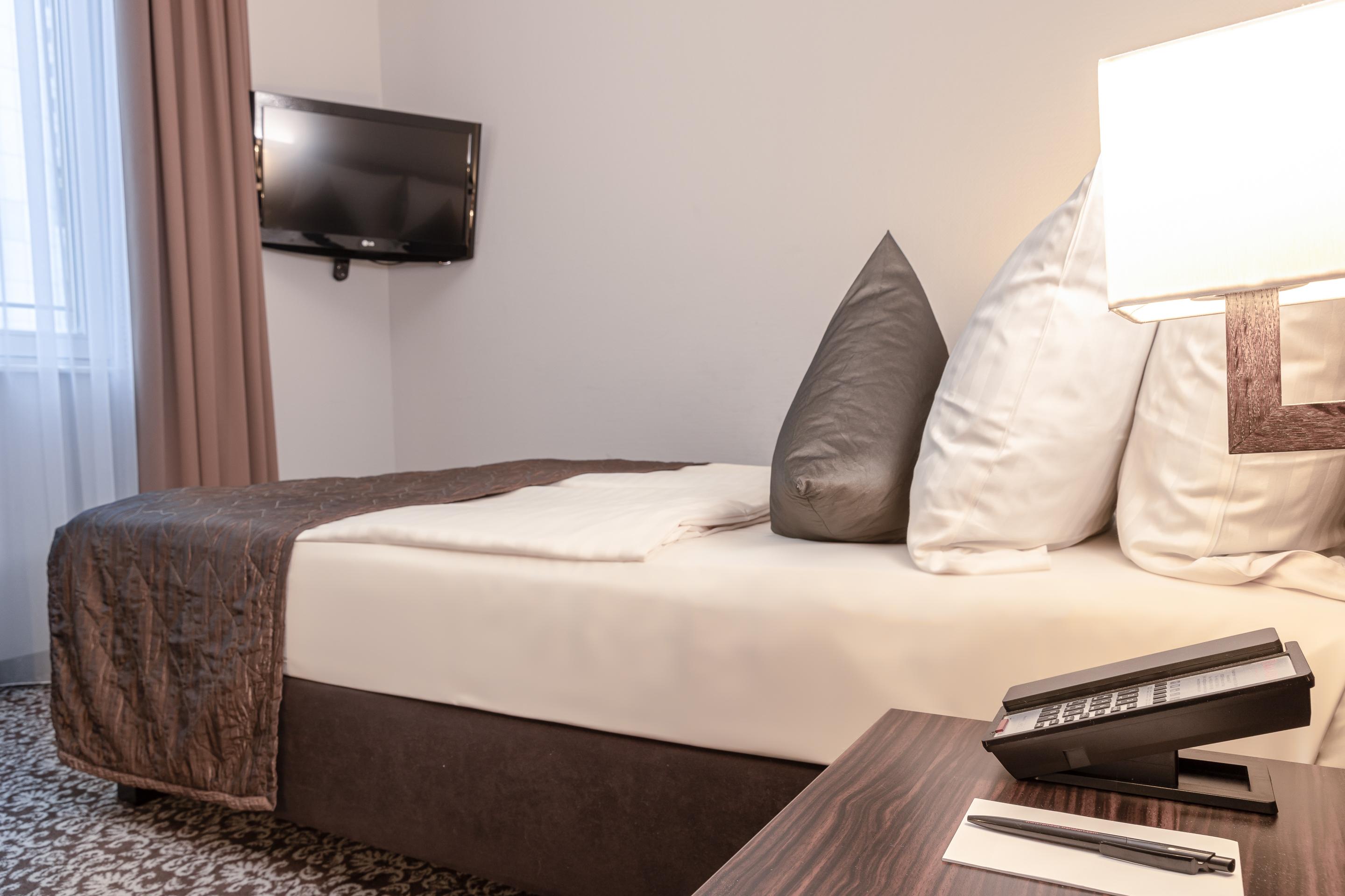Ramada By Wyndham Frankfurt City Centre Frankfurt am Main Ngoại thất bức ảnh