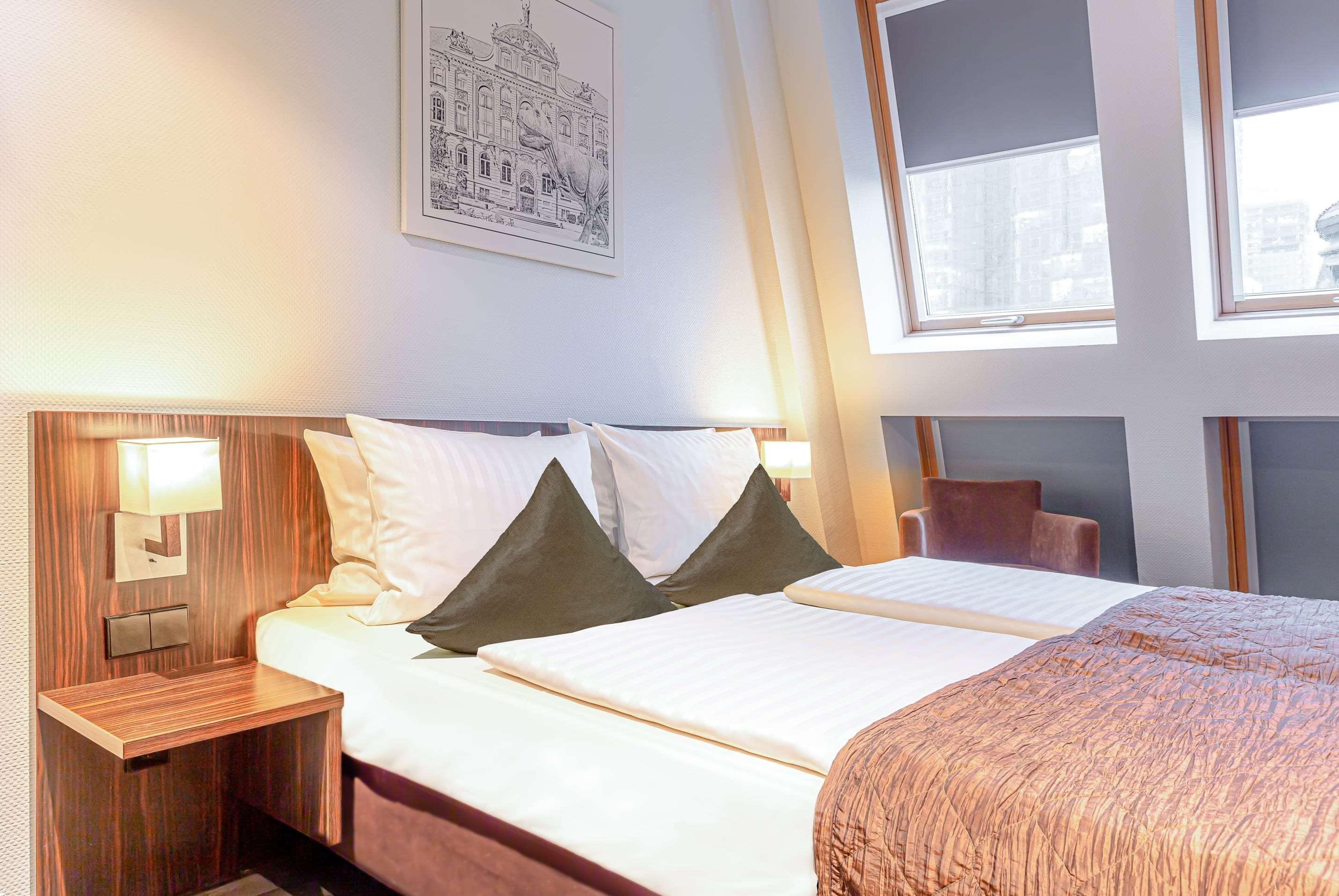 Ramada By Wyndham Frankfurt City Centre Frankfurt am Main Ngoại thất bức ảnh