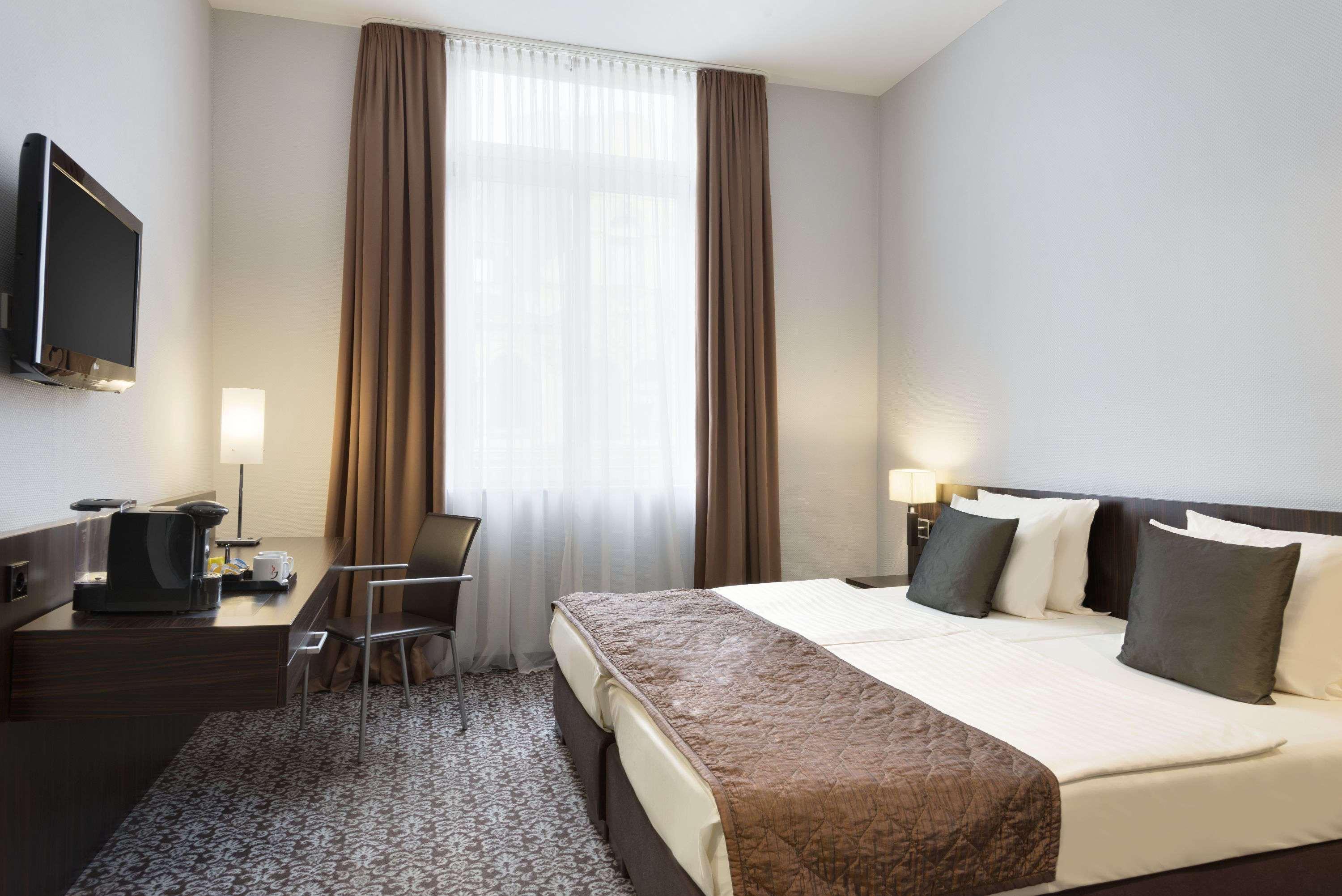 Ramada By Wyndham Frankfurt City Centre Frankfurt am Main Ngoại thất bức ảnh
