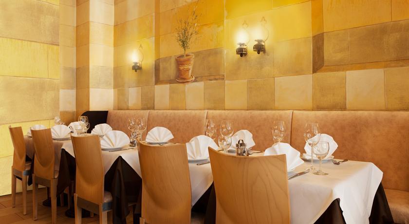Ramada By Wyndham Frankfurt City Centre Frankfurt am Main Ngoại thất bức ảnh