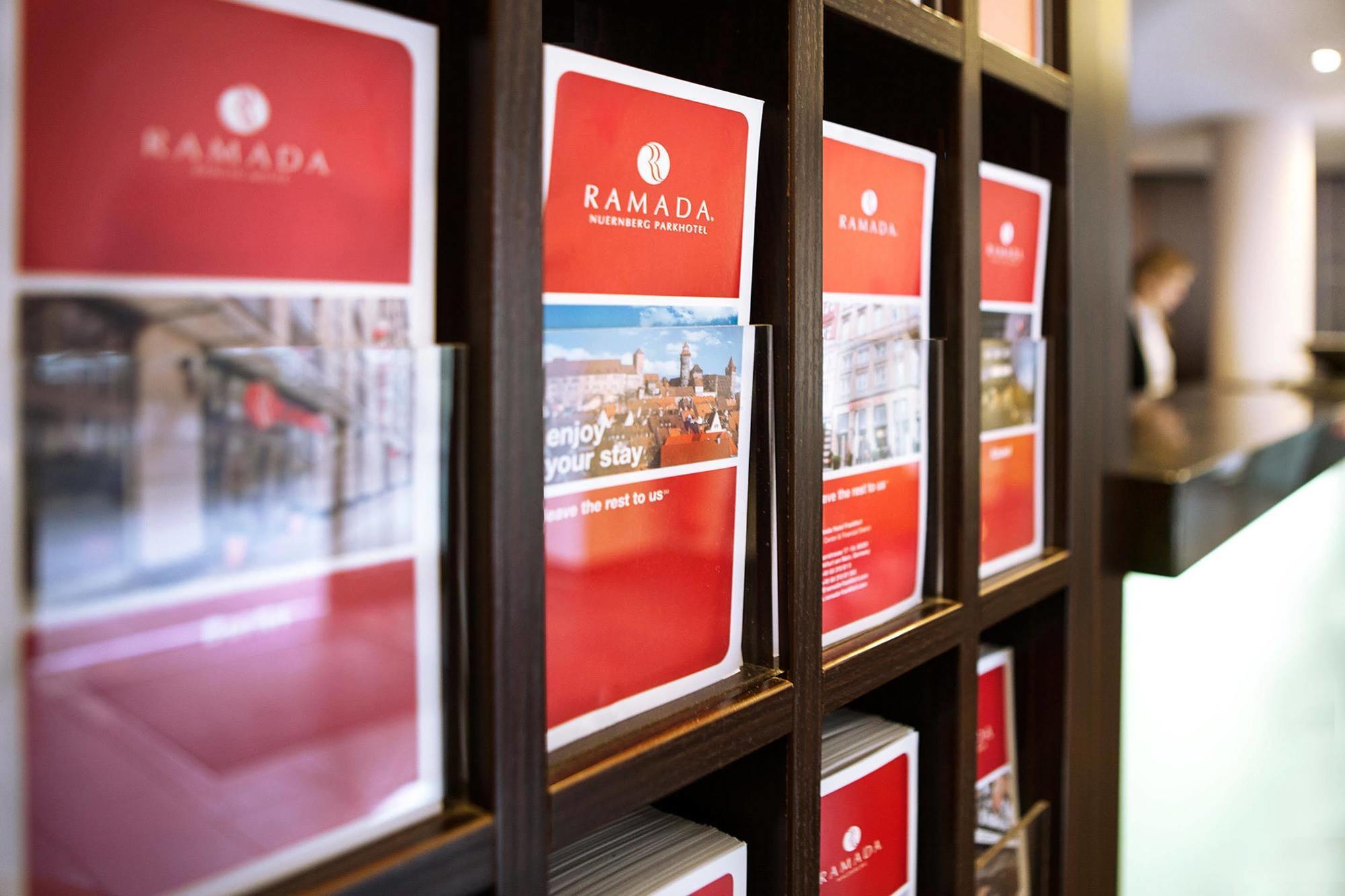 Ramada By Wyndham Frankfurt City Centre Frankfurt am Main Ngoại thất bức ảnh