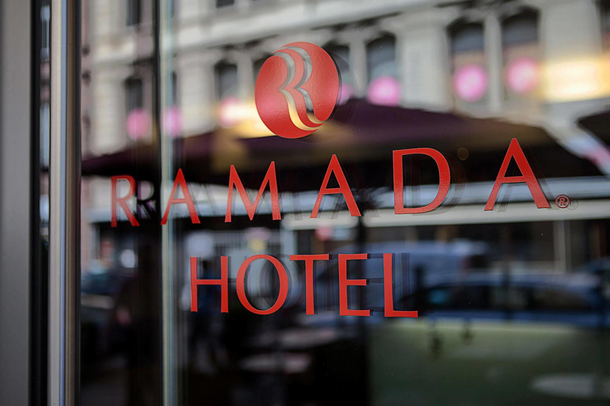 Ramada By Wyndham Frankfurt City Centre Frankfurt am Main Ngoại thất bức ảnh